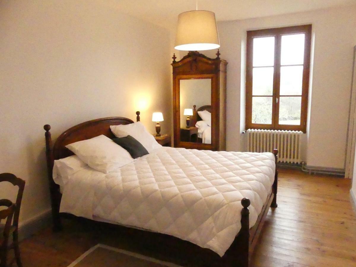 Grand Gite Maison D Alice Auvergne - 15 Personnes Saint-Bonnet-des-Quarts Екстер'єр фото